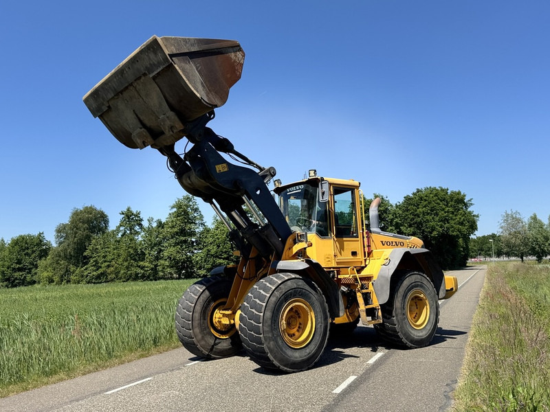 Volvo L110E - Încărcător frontal pe pneuri: Foto 4 Volvo L110E - Încărcător frontal pe pneuri: Foto 4