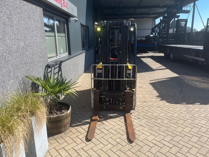Yale ERP16VF heftruck ERP16VF triplo460 freelift SIDESHIFT 2016 - Electrostivuitor: Foto 4 Yale ERP16VF heftruck ERP16VF triplo460 freelift SIDESHIFT 2016 - Electrostivuitor: Foto 4