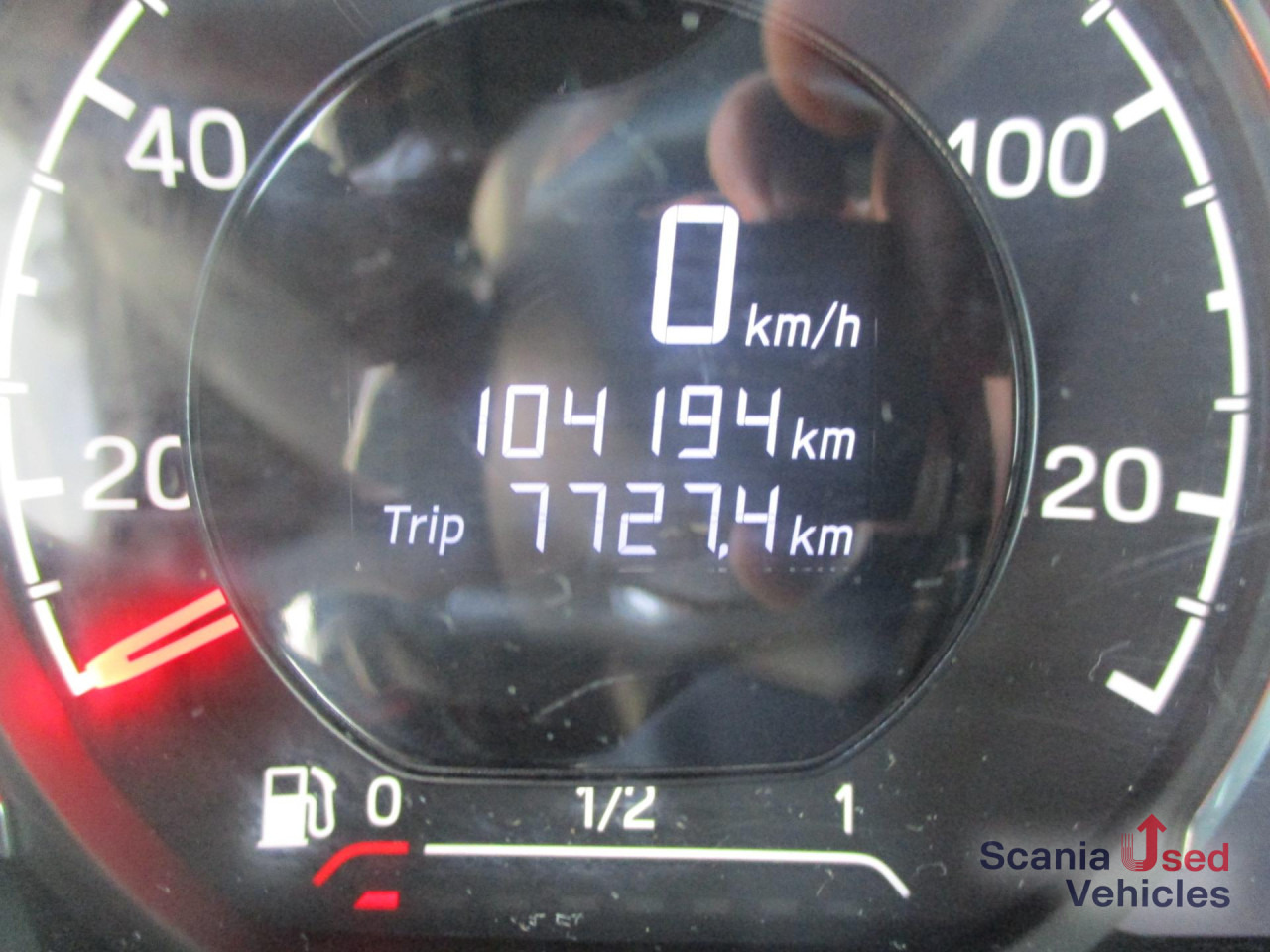 SCANIA P 320 B6x2*4LB Getränkeaufbau mit Lbw. / Full Air - Camion pentru transportul băuturilor: Foto 3 SCANIA P 320 B6x2*4LB Getränkeaufbau mit Lbw. / Full Air - Camion pentru transportul băuturilor: Foto 3