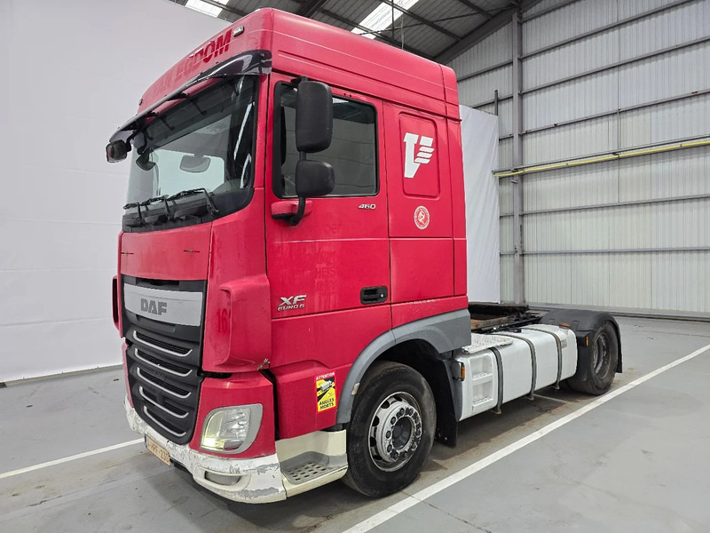 DAF XF 106.460 EURO 6 / RETARDER / MANUEL / AIRCO - Cap tractor: Foto 1 DAF XF 106.460 EURO 6 / RETARDER / MANUEL / AIRCO - Cap tractor: Foto 1