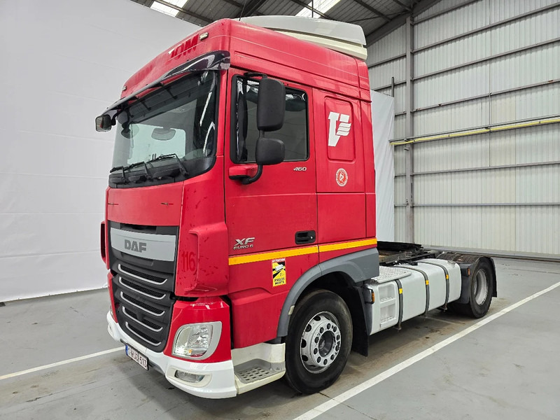 DAF XF 106.460 EURO 6 / RETARDER / PTO / MANUEL / AIRCO - Cap tractor: Foto 1 DAF XF 106.460 EURO 6 / RETARDER / PTO / MANUEL / AIRCO - Cap tractor: Foto 1