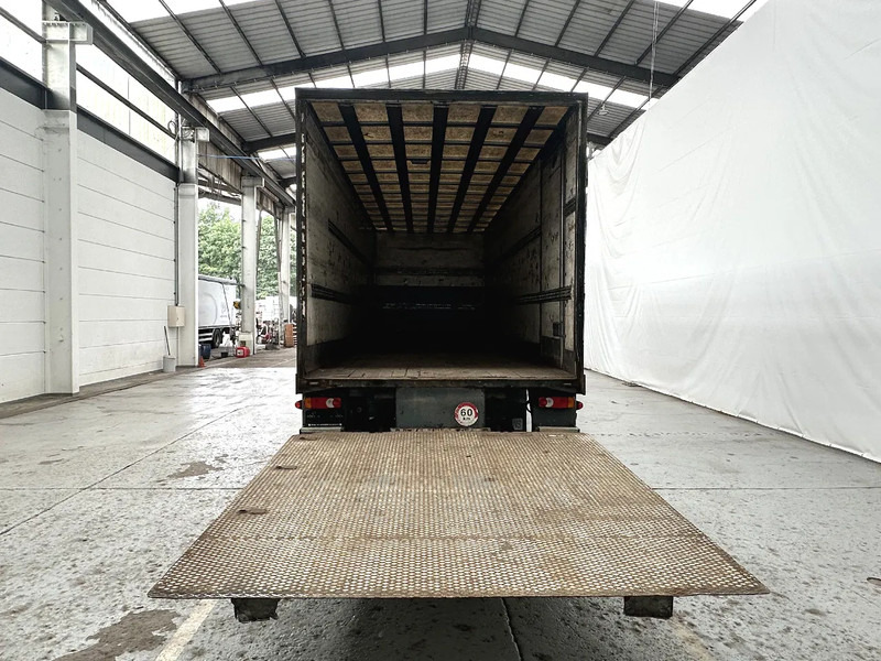 DAF LF 55.220 AE45 LAMMES/LAMMES - BLATT / BLATT - Camion furgon: Foto 4 DAF LF 55.220 AE45 LAMMES/LAMMES - BLATT / BLATT - Camion furgon: Foto 4