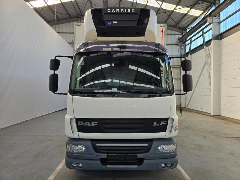 DAF LF 55.220 EURO 5 / CARRIER / MULTITEMPERATUUR / DHOLLANDIA 1500kg - Camion frigider: Foto 2 DAF LF 55.220 EURO 5 / CARRIER / MULTITEMPERATUUR / DHOLLANDIA 1500kg - Camion frigider: Foto 2