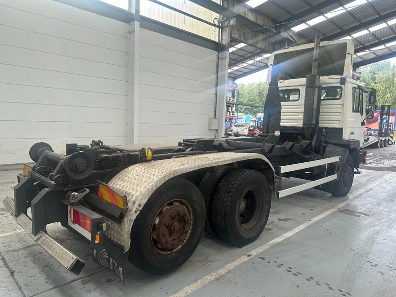 MAN 26 343 6x2 - Camion cu cârlig: Foto 4 MAN 26 343 6x2 - Camion cu cârlig: Foto 4