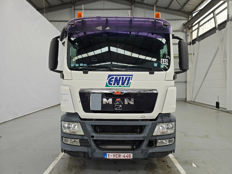 MAN TGS 28.440 6x2 / EURO 5 / AIRCO / LIFTAS / 10 roues - 10 tyres - Camion şasiu: Foto 2 MAN TGS 28.440 6x2 / EURO 5 / AIRCO / LIFTAS / 10 roues - 10 tyres - Camion şasiu: Foto 2