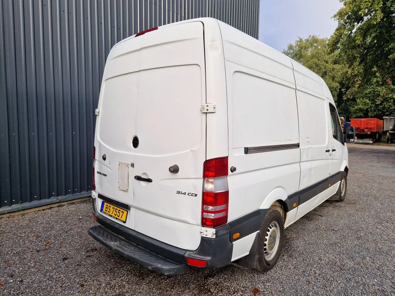 Mercedes-Benz Sprinter 314 AIRCO / MANUEL/ NOUVEAU MOTEUR 320000 km - Dubă: Foto 5 Mercedes-Benz Sprinter 314 AIRCO / MANUEL/ NOUVEAU MOTEUR 320000 km - Dubă: Foto 5