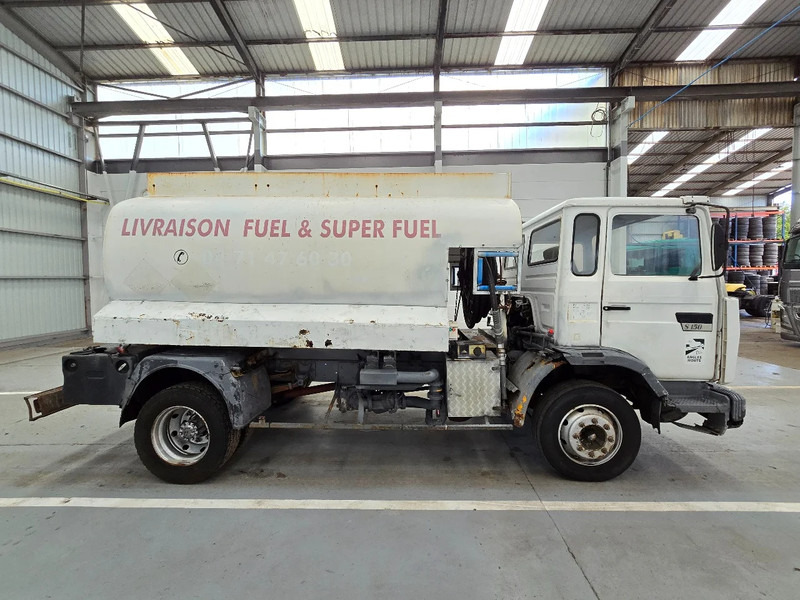 Renault Midliner 150 S / 4000L + 3000L = 7000L / LAMMES - BLATT - SPRING - Camion cisternă: Foto 4 Renault Midliner 150 S / 4000L + 3000L = 7000L / LAMMES - BLATT - SPRING - Camion cisternă: Foto 4