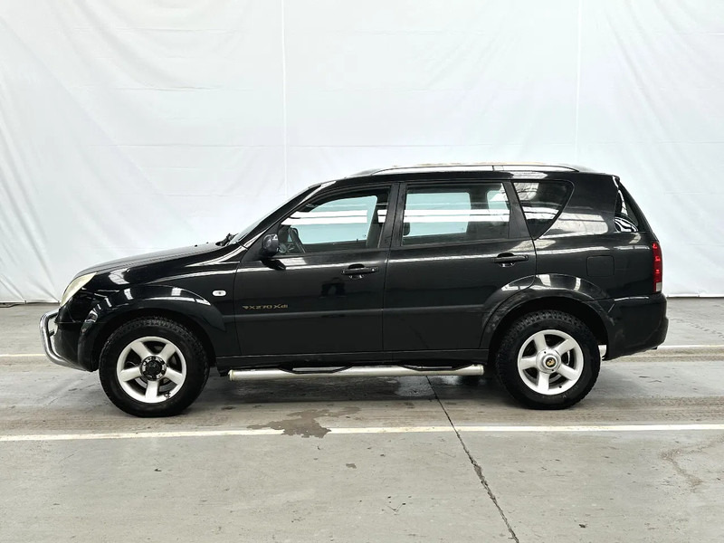 SsangYong Rexton AIRCO / LEATHER / MOTEUR MERCEDES - MERCEDES MOTOR - SUV: Foto 2 SsangYong Rexton AIRCO / LEATHER / MOTEUR MERCEDES - MERCEDES MOTOR - SUV: Foto 2