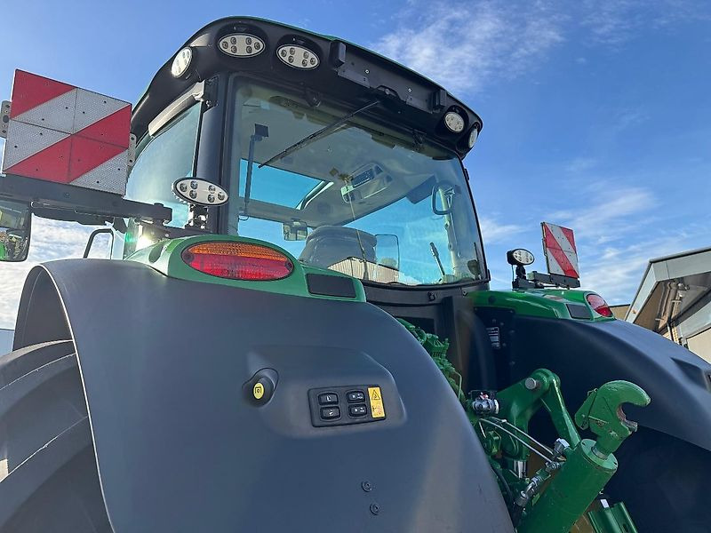 John Deere 6R195 AP 50KM COMMAND-PRO 2023 FH+FA!!! - Tractor agricol: Foto 5 John Deere 6R195 AP 50KM COMMAND-PRO 2023 FH+FA!!! - Tractor agricol: Foto 5