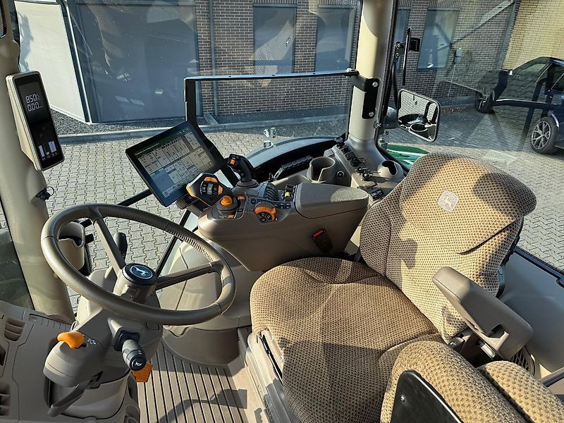 Tractor agricol John Deere 6R195 AP 50KM COMMAND-PRO G5-PLUS 2024 705 UUR!!!: Foto 9 Tractor agricol John Deere 6R195 AP 50KM COMMAND-PRO G5-PLUS 2024 705 UUR!!!: Foto 9