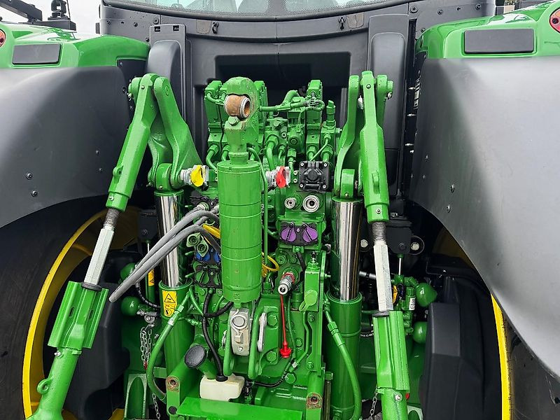 John Deere 6R250 AP 50KM COMMAN-PRO FH+FA G5-PLUS 2024 765 UUR!!! - Tractor agricol: Foto 5 John Deere 6R250 AP 50KM COMMAN-PRO FH+FA G5-PLUS 2024 765 UUR!!! - Tractor agricol: Foto 5