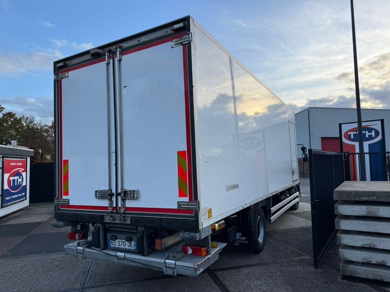 Renault D210.14 Frigobox Multitemp + Taillift THERMO KING T800R - Camion frigider: Foto 3 Renault D210.14 Frigobox Multitemp + Taillift THERMO KING T800R - Camion frigider: Foto 3
