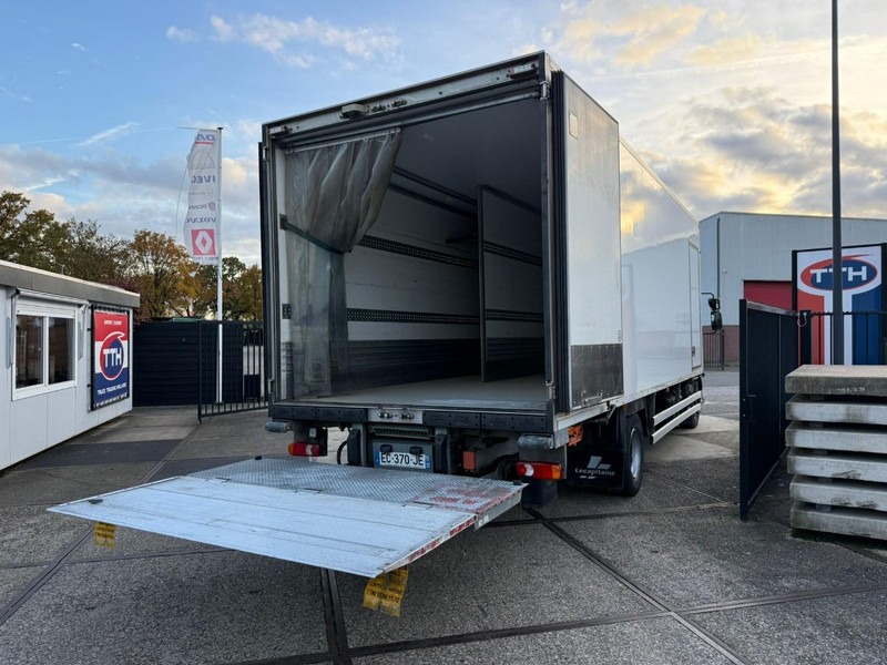 Renault D210.14 Frigobox Multitemp + Taillift THERMO KING T800R - Camion frigider: Foto 4 Renault D210.14 Frigobox Multitemp + Taillift THERMO KING T800R - Camion frigider: Foto 4