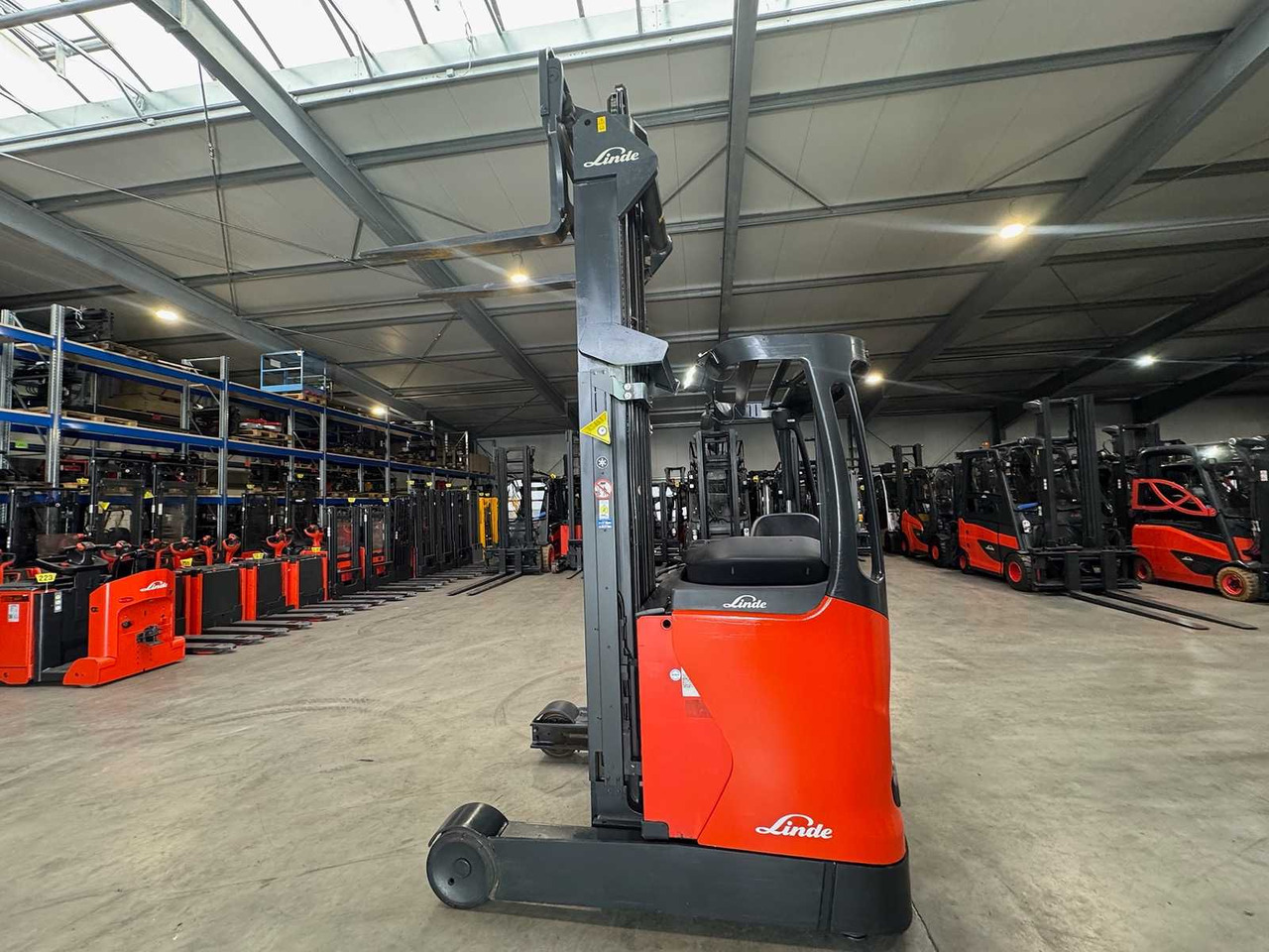 04/2019 SERVICE + UVV 11/2026 LINDE R16 1,600KG TRIPLEX 505CM RAVAS SCALES ELECTRIC FORKLIFT REACH TRUCK 3,671 HOURS - Motostivuitor: Foto 1 04/2019 SERVICE + UVV 11/2026 LINDE R16 1,600KG TRIPLEX 505CM RAVAS SCALES ELECTRIC FORKLIFT REACH TRUCK 3,671 HOURS - Motostivuitor: Foto 1