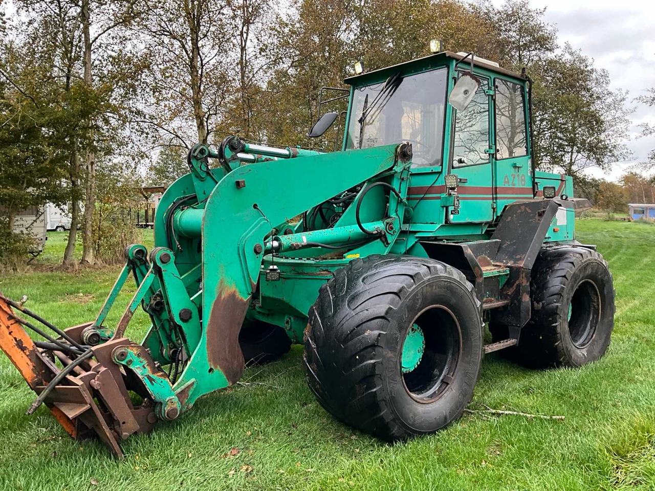 1996 AHLMANN AZ18 SHOVEL - Încărcător frontal pe pneuri: Foto 4 1996 AHLMANN AZ18 SHOVEL - Încărcător frontal pe pneuri: Foto 4