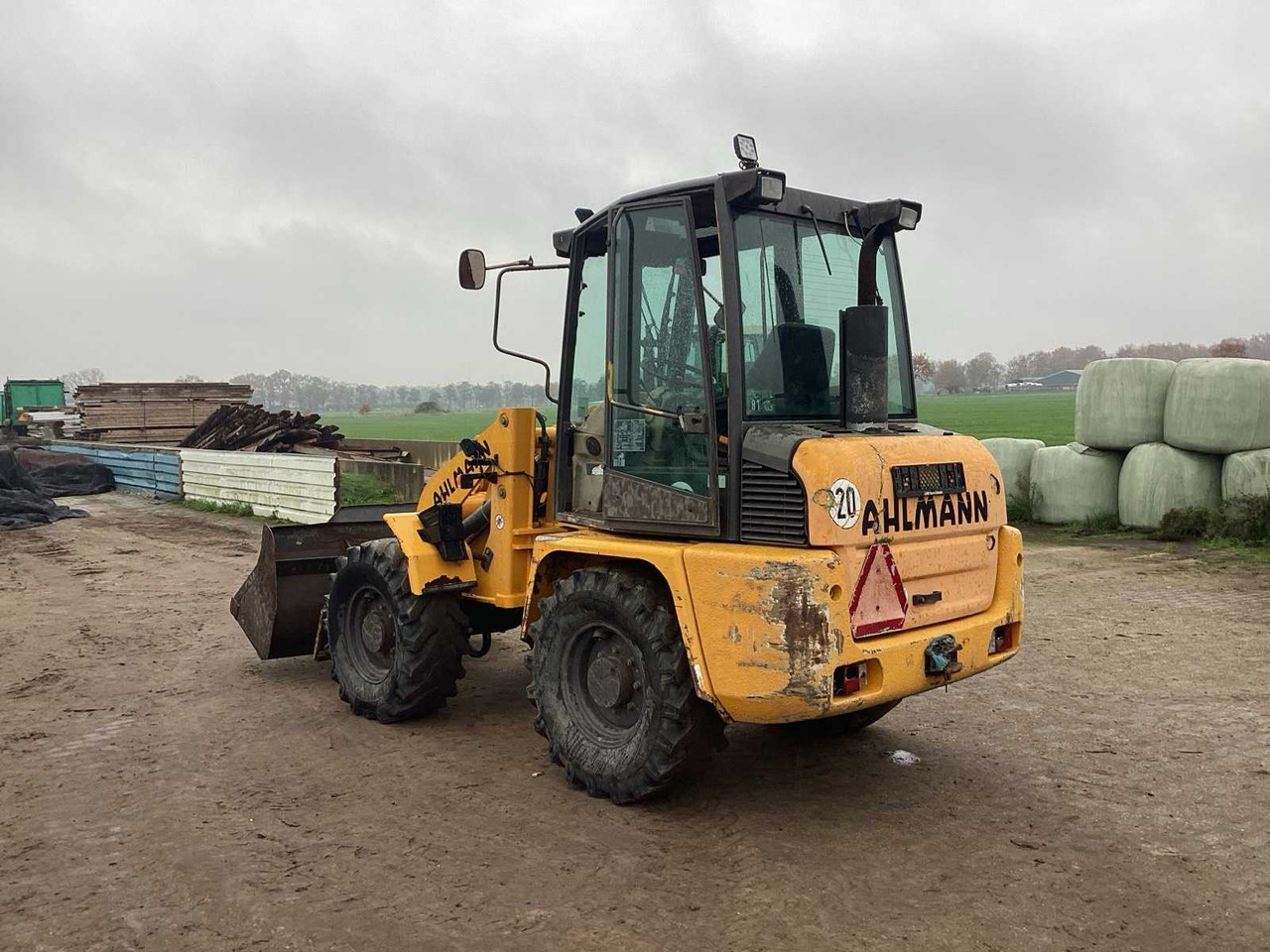 2003 AHLMANN AL85 T SHOVEL - Încărcător frontal pe pneuri: Foto 4 2003 AHLMANN AL85 T SHOVEL - Încărcător frontal pe pneuri: Foto 4