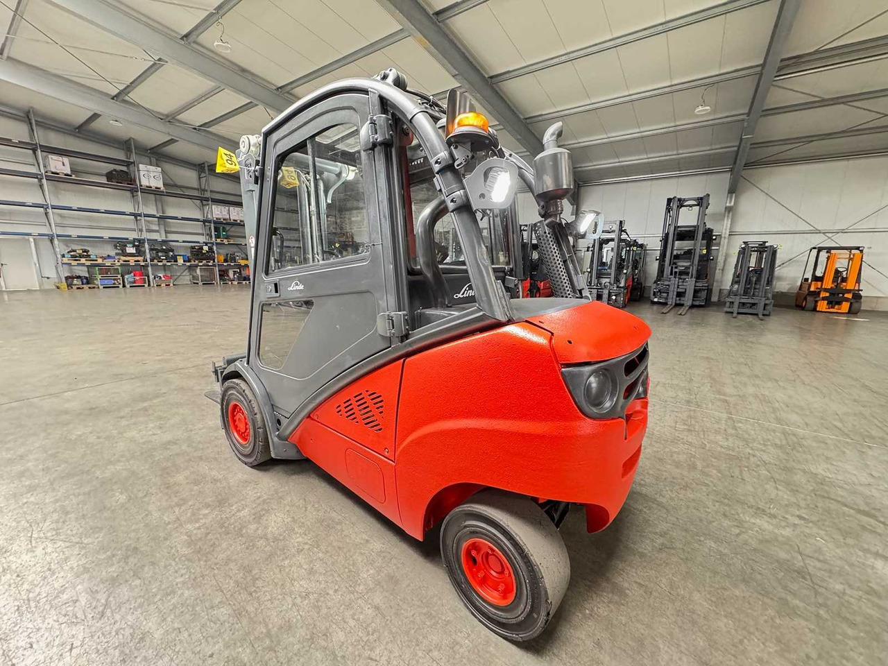 2010 S+UVV 06/26 LINDE H30D 3.+4.VALVE TRIPLEX 466CM DIESEL FORKLIFT 12.073 HOURS - Motostivuitor: Foto 5 2010 S+UVV 06/26 LINDE H30D 3.+4.VALVE TRIPLEX 466CM DIESEL FORKLIFT 12.073 HOURS - Motostivuitor: Foto 5
