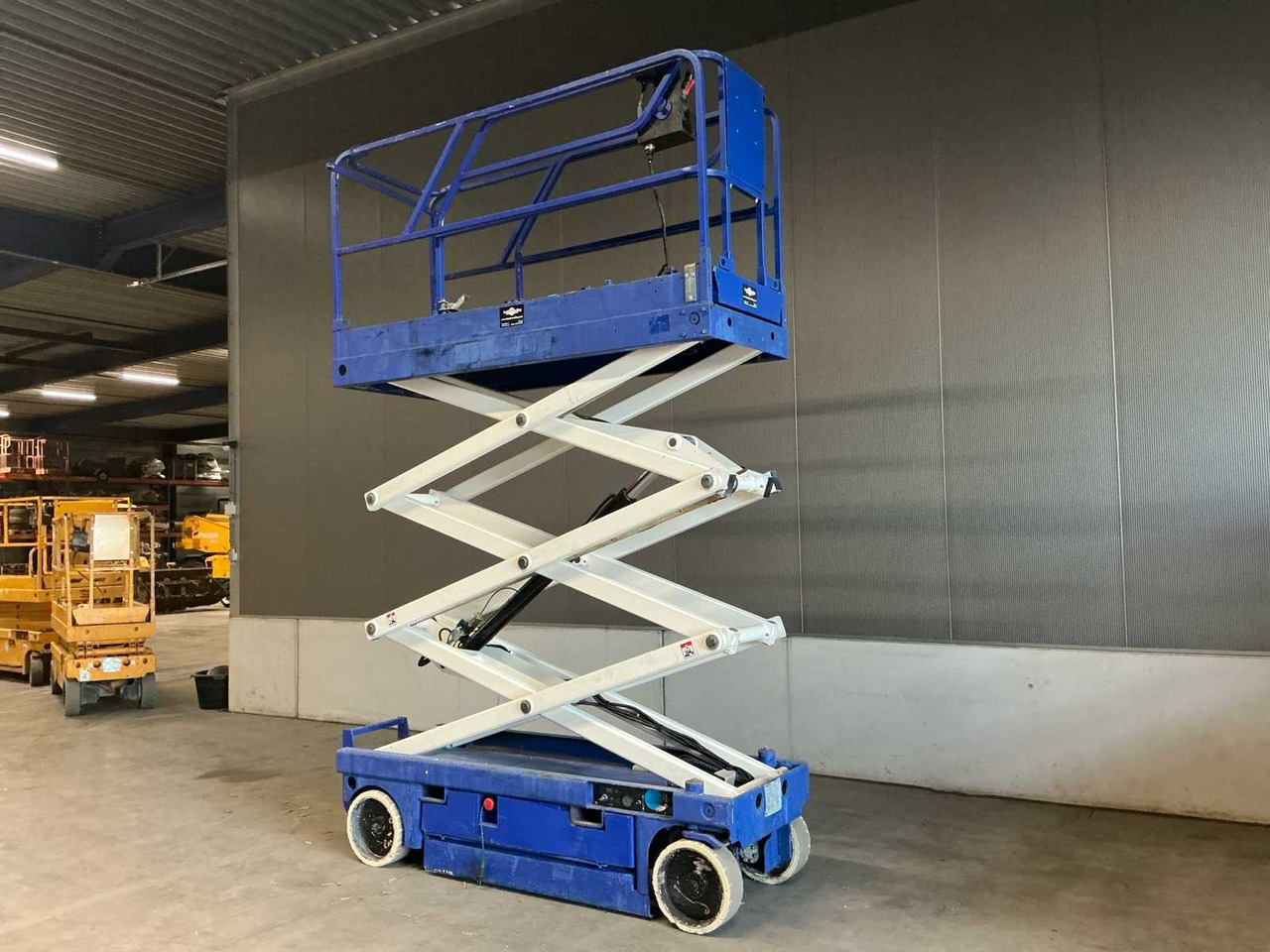 2011 HAULOTTE COMPACT 8 AERIAL PLATFORM - Autopropulsată platformă: Foto 5 2011 HAULOTTE COMPACT 8 AERIAL PLATFORM - Autopropulsată platformă: Foto 5