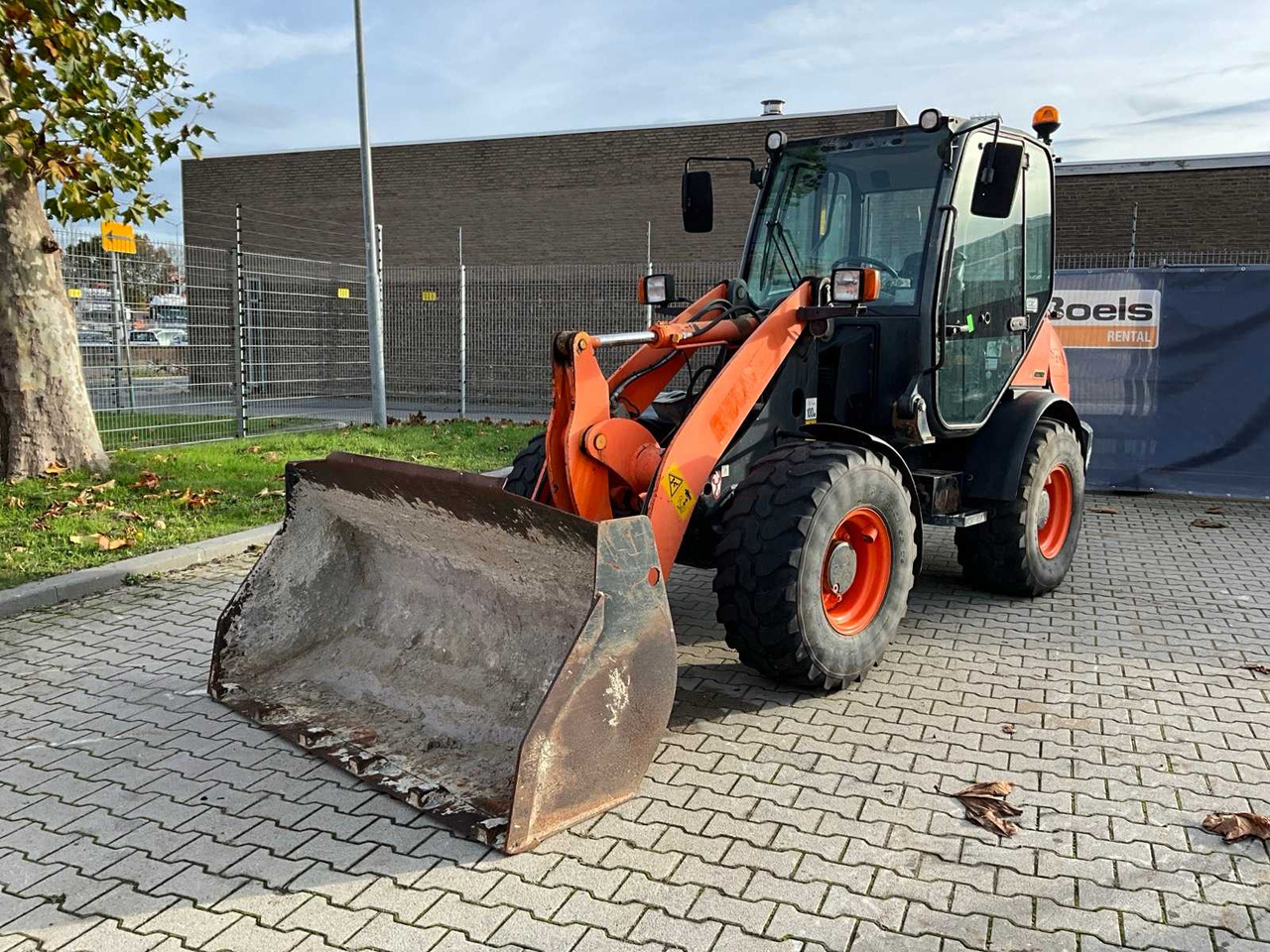 2015 KOMATSU WA-70-7 ARTICULATED WHEEL LOADER 4X4 - Încărcător frontal pe pneuri: Foto 2 2015 KOMATSU WA-70-7 ARTICULATED WHEEL LOADER 4X4 - Încărcător frontal pe pneuri: Foto 2