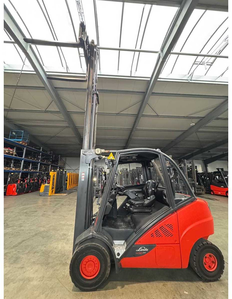 2016 SERVICE + UVV 10/2026 LINDE H30D 3RD+4TH VALVE FORK ADJUSTER TRIPLEX 465CM DIESEL FORKLIFT - Motostivuitor: Foto 4 2016 SERVICE + UVV 10/2026 LINDE H30D 3RD+4TH VALVE FORK ADJUSTER TRIPLEX 465CM DIESEL FORKLIFT - Motostivuitor: Foto 4