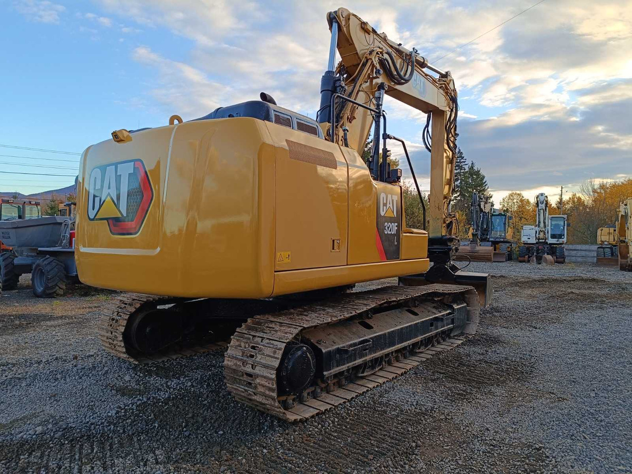 2017 CATERPILLAR 320FL TRACKED EXCAVATOR - Excavator: Foto 5 2017 CATERPILLAR 320FL TRACKED EXCAVATOR - Excavator: Foto 5
