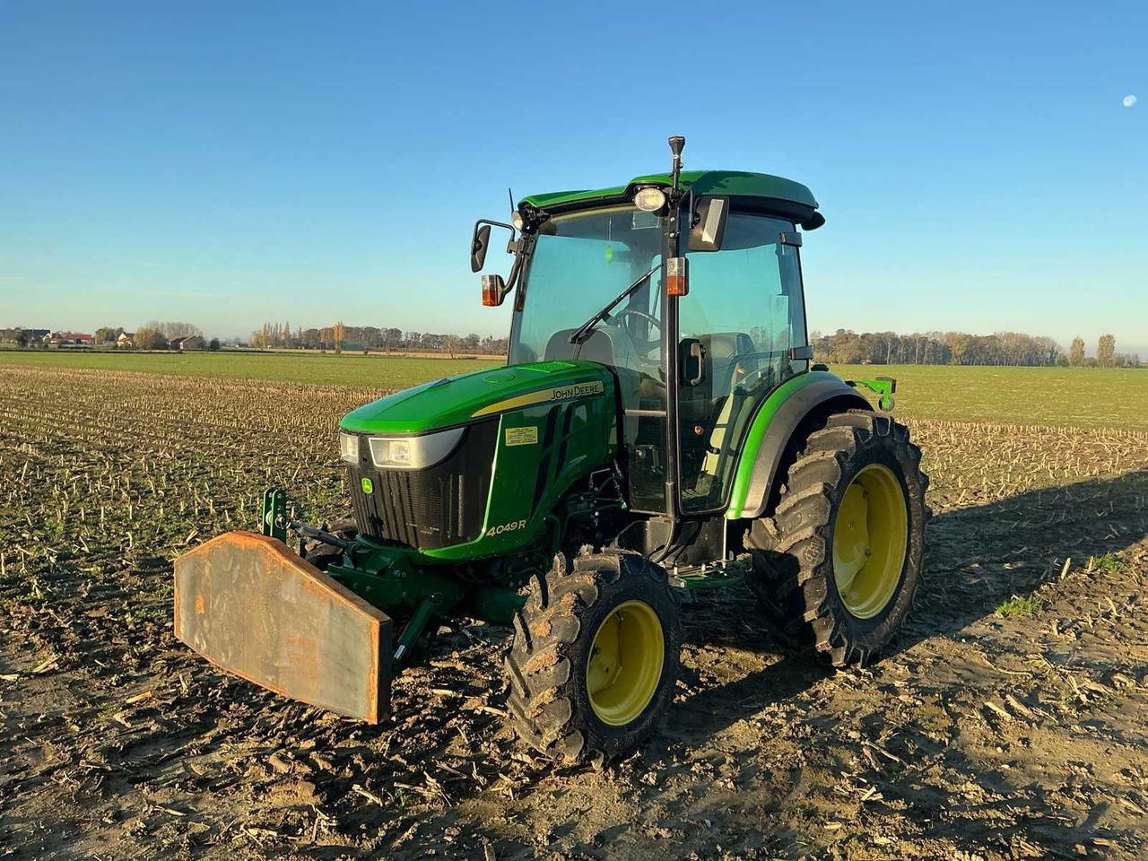 2017 JOHN DEERE 4049R FARM TRACTOR - Tractor agricol: Foto 1 2017 JOHN DEERE 4049R FARM TRACTOR - Tractor agricol: Foto 1