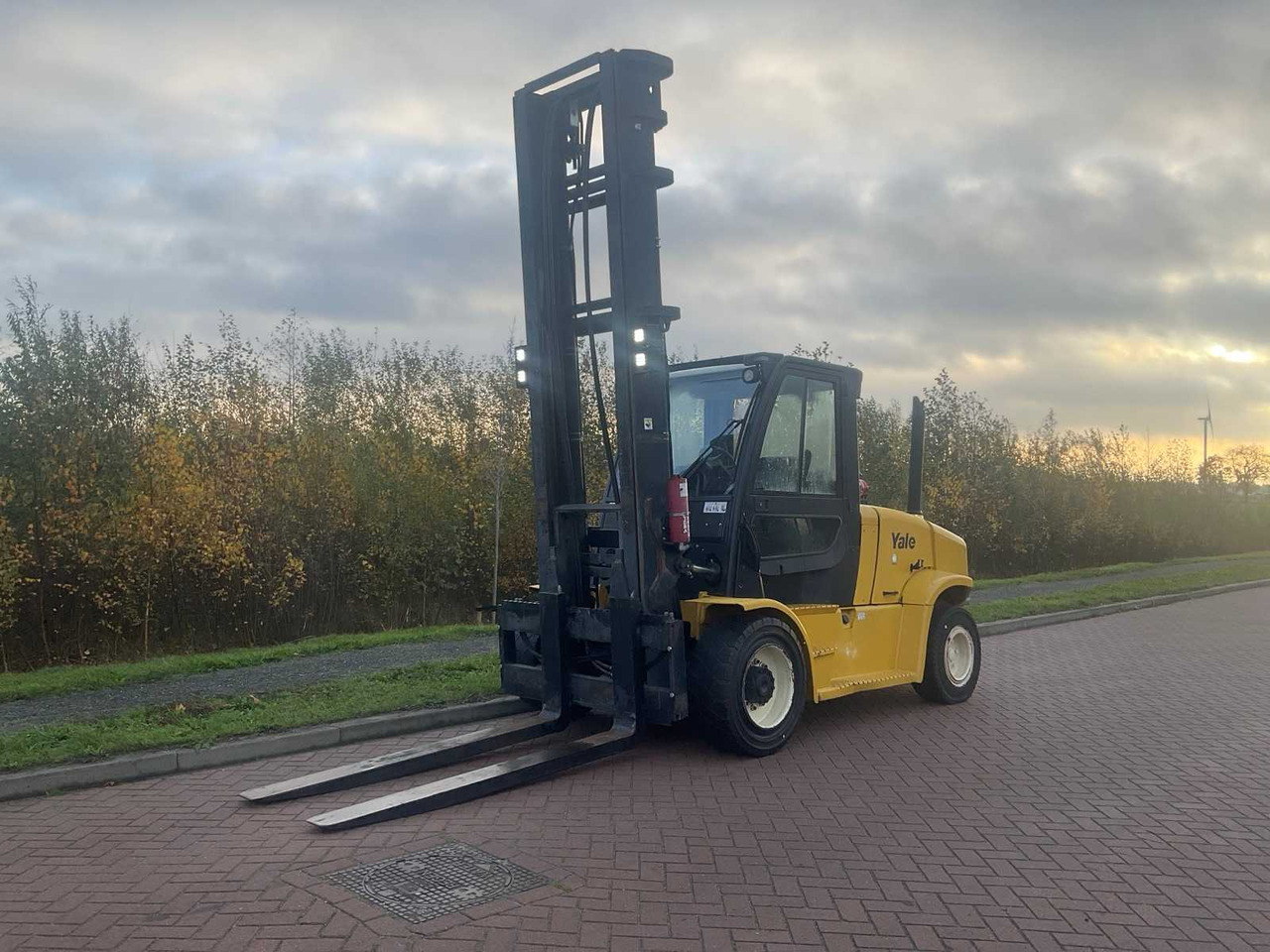 2017 YALE GDPV80VX9 FORKLIFT - Motostivuitor: Foto 1 2017 YALE GDPV80VX9 FORKLIFT - Motostivuitor: Foto 1