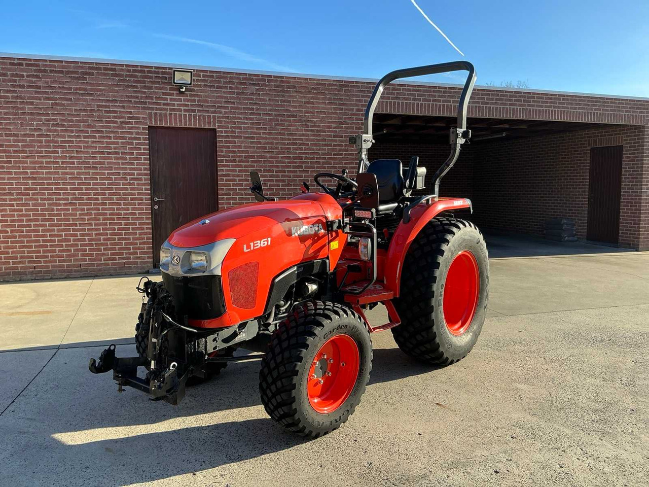 2020 KUBOTA L1361 FOUR WHEEL DRIVE FARM TRACTOR - Tractor agricol: Foto 1 2020 KUBOTA L1361 FOUR WHEEL DRIVE FARM TRACTOR - Tractor agricol: Foto 1