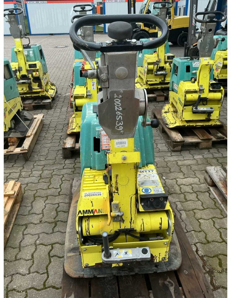 Ammann APH 50/75 - Placă compactoare: Foto 2 Ammann APH 50/75 - Placă compactoare: Foto 2