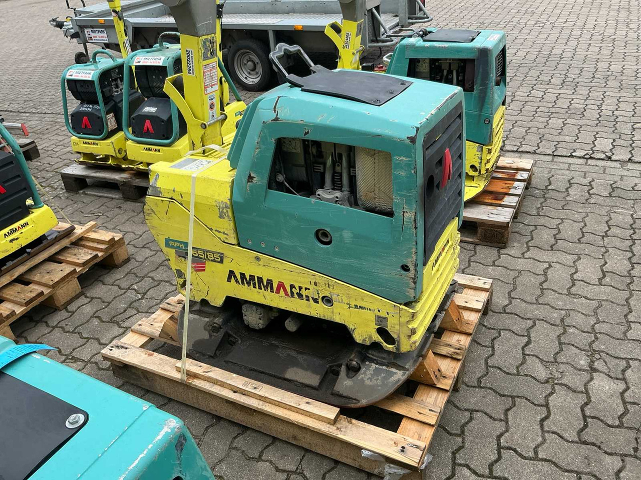 Ammann APH 65/85 - Placă compactoare: Foto 1 Ammann APH 65/85 - Placă compactoare: Foto 1