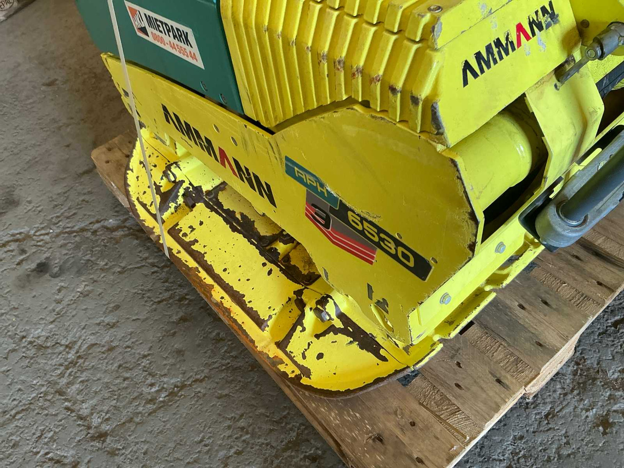 Ammann APH 6530 - Placă compactoare: Foto 4 Ammann APH 6530 - Placă compactoare: Foto 4