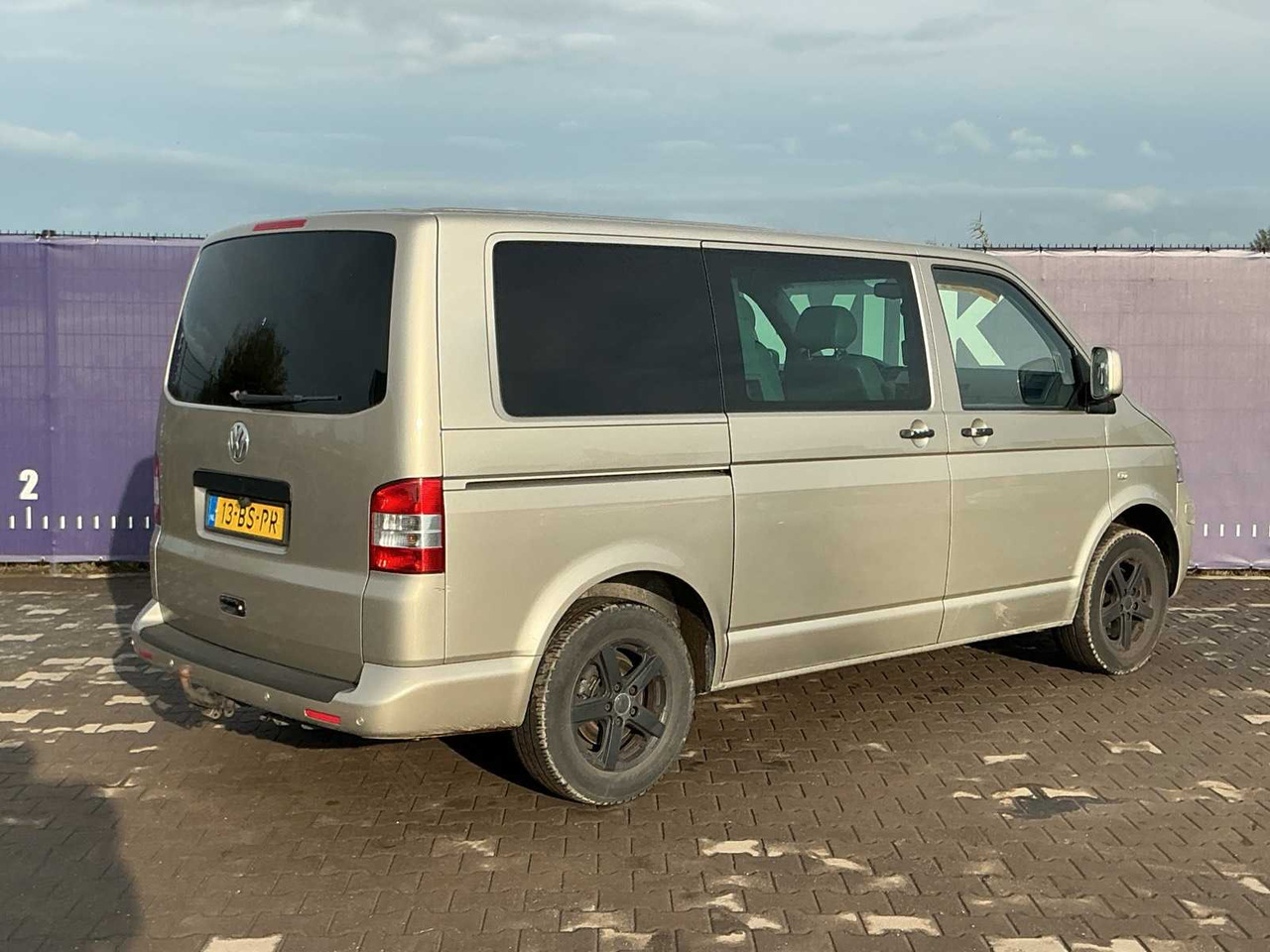2005 - VOLKSWAGEN - TRANSPORTER - 2.5 TDI 300 BUD.DC - COMMERCIAL VEHICLE - Autoutilitară: Foto 4 2005 - VOLKSWAGEN - TRANSPORTER - 2.5 TDI 300 BUD.DC - COMMERCIAL VEHICLE - Autoutilitară: Foto 4