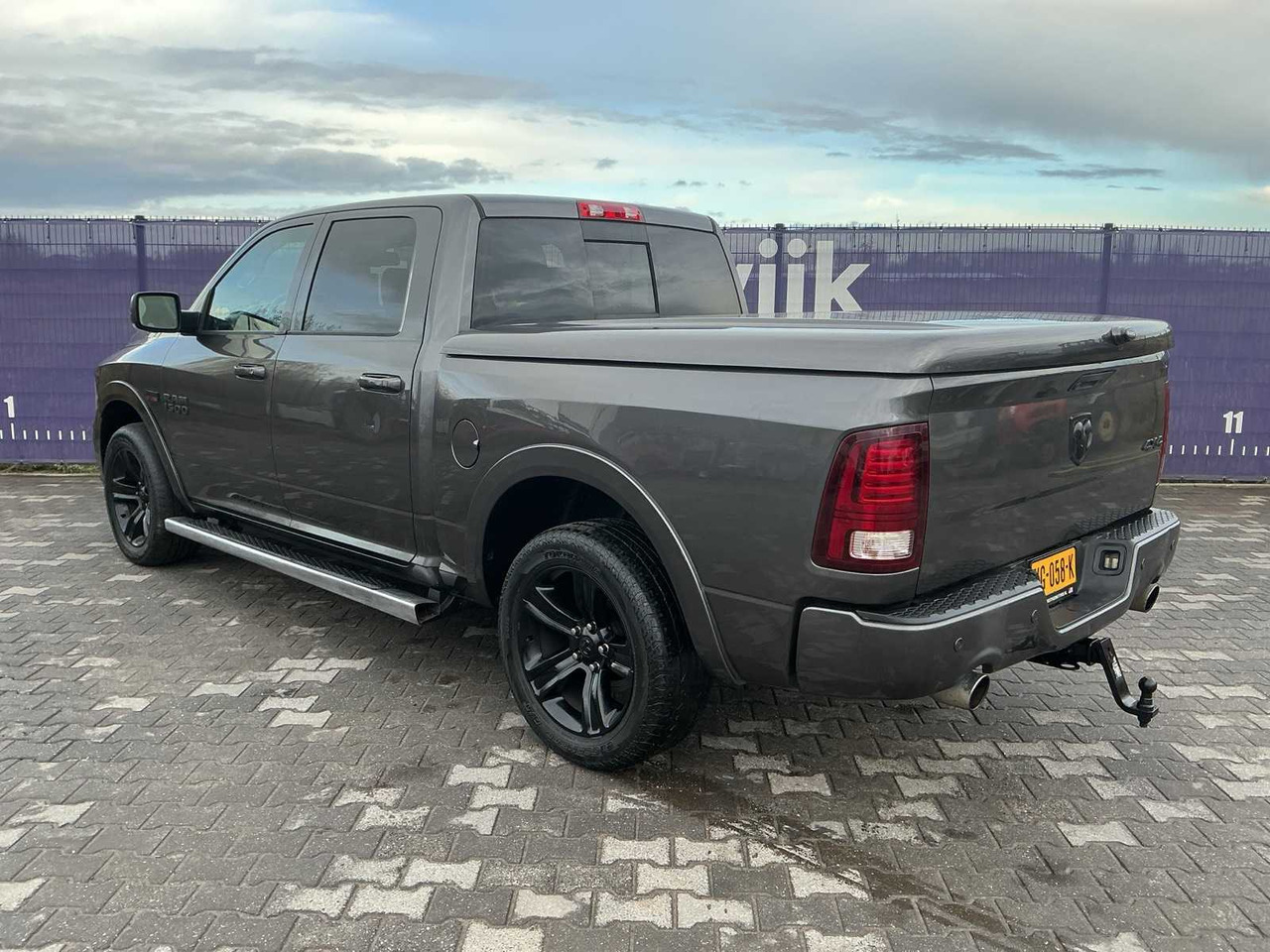 2013 - DODGE - RAM 1500 - 5.7 V8 4X4 QC 6'4 - COMMERCIAL VEHICLE - Autoutilitară: Foto 3 2013 - DODGE - RAM 1500 - 5.7 V8 4X4 QC 6'4 - COMMERCIAL VEHICLE - Autoutilitară: Foto 3