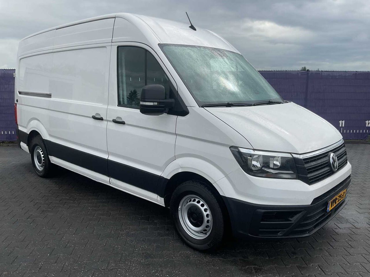 2018 - VOLKSWAGEN - CRAFTER - 35 2.0 TDI L3H3 - COMMERCIAL VEHICLE - Autoutilitară: Foto 2 2018 - VOLKSWAGEN - CRAFTER - 35 2.0 TDI L3H3 - COMMERCIAL VEHICLE - Autoutilitară: Foto 2