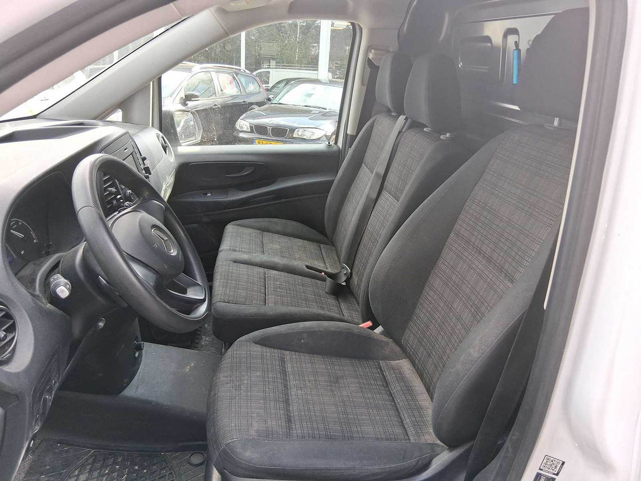 MERCEDES-BENZ EVITO | VXN-23-L I - Autoutilitară: Foto 4 MERCEDES-BENZ EVITO | VXN-23-L I - Autoutilitară: Foto 4