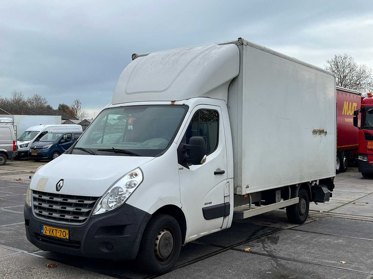 RENAULT MASTER T35 2.3 DCI L3H3 | 2-VKT-70 - Autoutilitară: Foto 2 RENAULT MASTER T35 2.3 DCI L3H3 | 2-VKT-70 - Autoutilitară: Foto 2