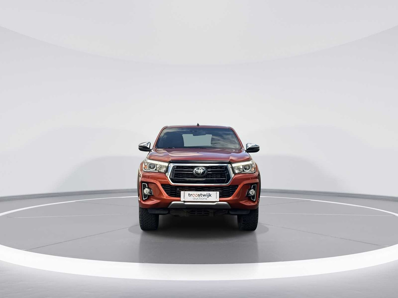 TOYOTA HILUX 2.4 D-4D-F DC EXECUTIVE VAN | V-288-XL - Autoutilitară: Foto 3 TOYOTA HILUX 2.4 D-4D-F DC EXECUTIVE VAN | V-288-XL - Autoutilitară: Foto 3