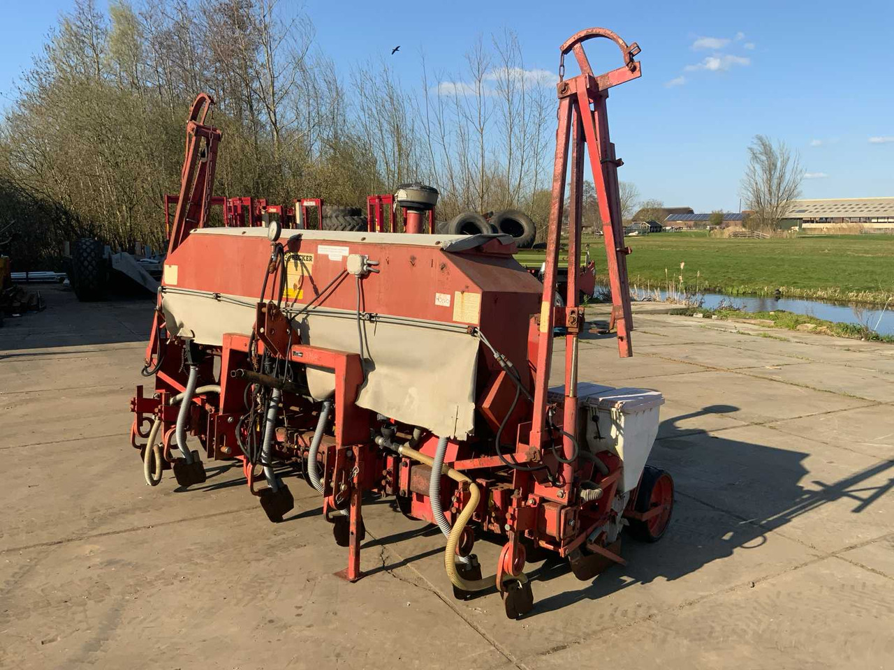 Becker Aeromat T6Z - Maşină agricole pentru semanat: Foto 1 Becker Aeromat T6Z - Maşină agricole pentru semanat: Foto 1