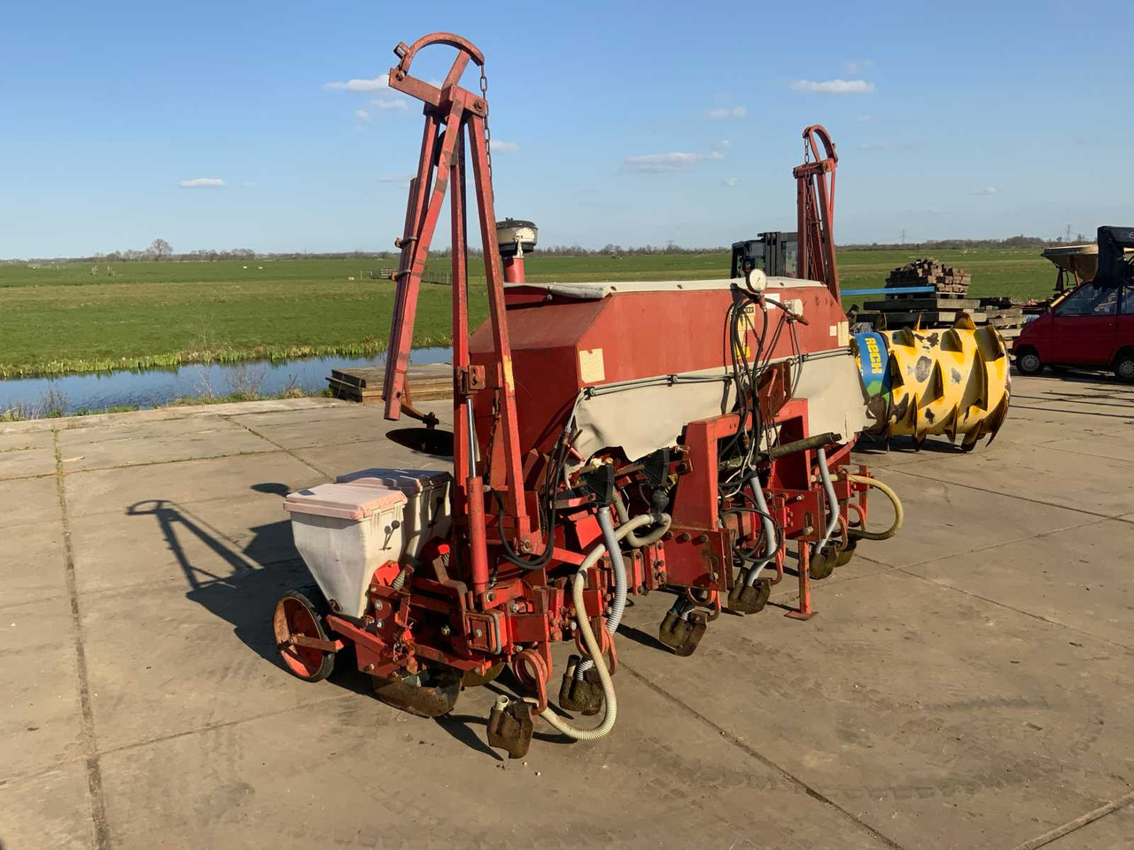 Becker Aeromat T6Z - Maşină agricole pentru semanat: Foto 2 Becker Aeromat T6Z - Maşină agricole pentru semanat: Foto 2