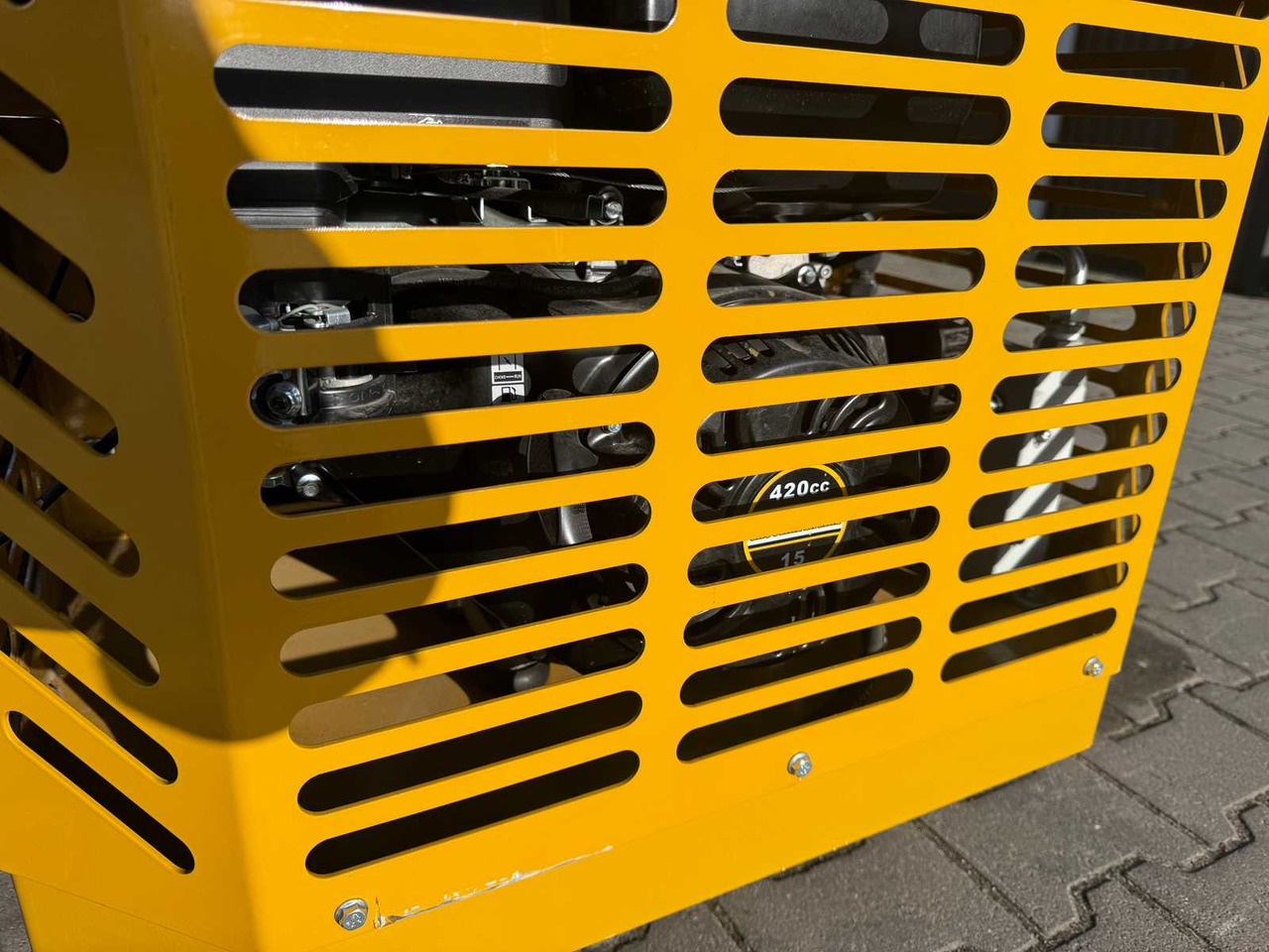 Mini încărcător Bison Tek EG80: Foto 12
