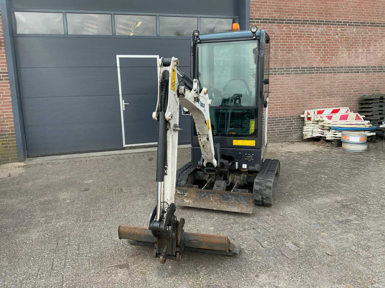 Bobcat E17 - Mini excavator: Foto 3 Bobcat E17 - Mini excavator: Foto 3