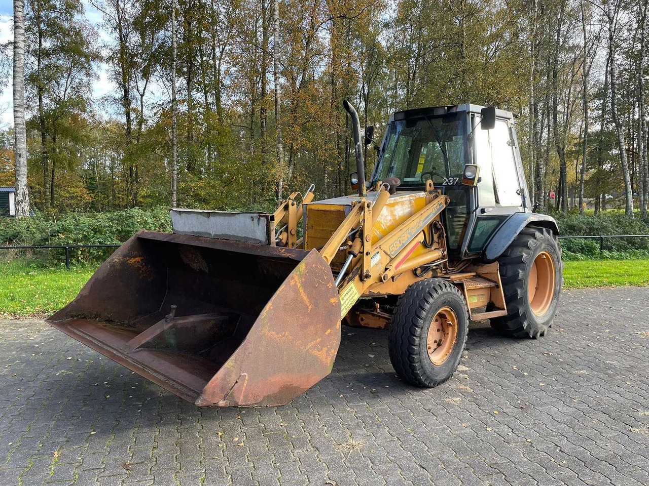 CASE - 1995 - 580 SK TURBO - BACKHOE LOADER - Buldoexcavator: Foto 1 CASE - 1995 - 580 SK TURBO - BACKHOE LOADER - Buldoexcavator: Foto 1