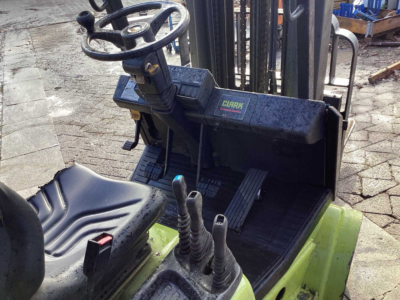 Motostivuitor CLARK - 1999 - CGC30 - FORKLIFT 7300 MM: Foto 12