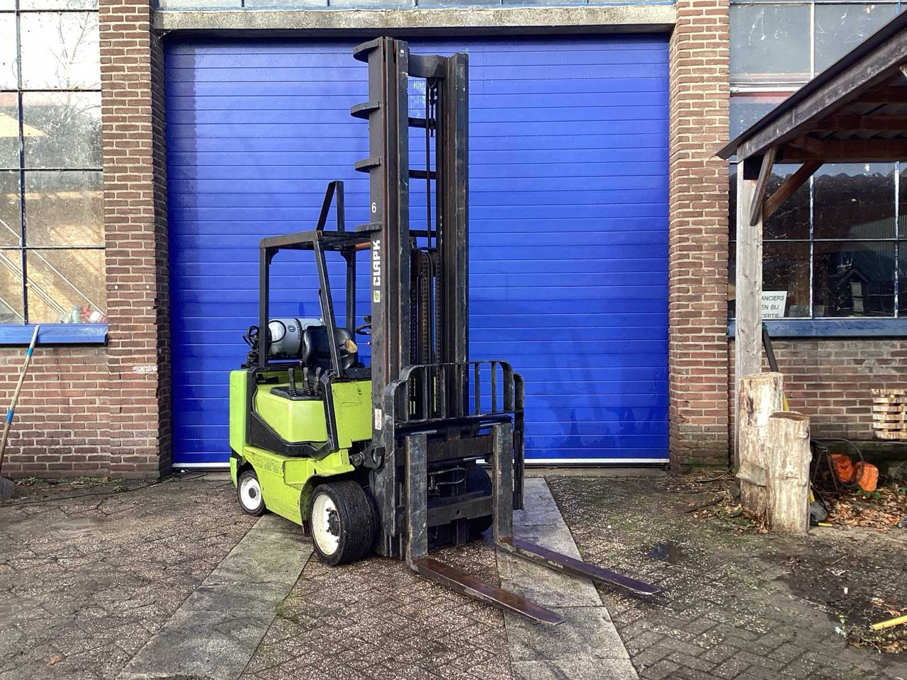 Motostivuitor CLARK - 1999 - CGC30 - FORKLIFT 7300 MM: Foto 7