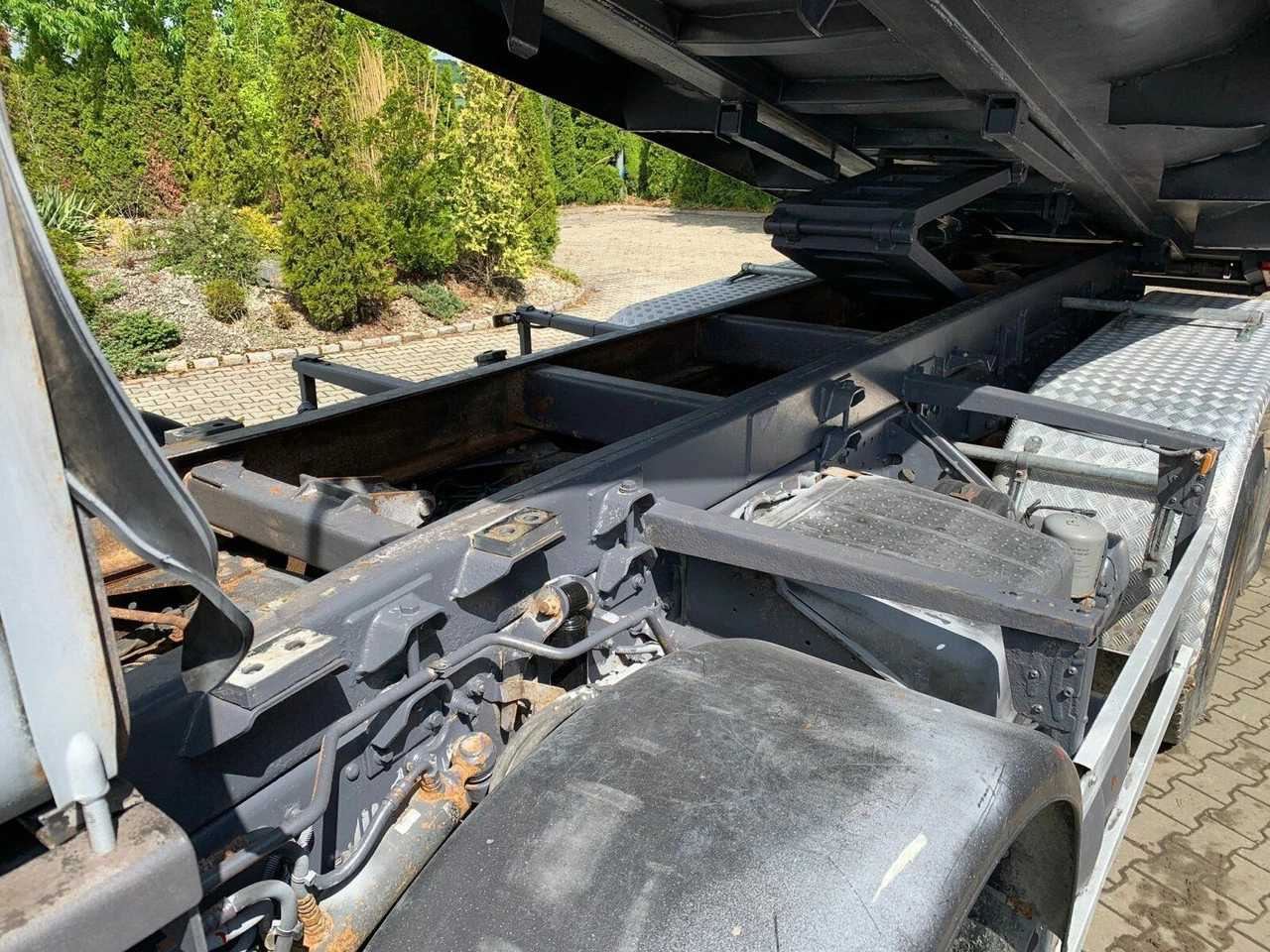 Camion MERCEDES BENZ - 2007 - ACTROS 4141 - TRUCK: Foto 12 Camion MERCEDES BENZ - 2007 - ACTROS 4141 - TRUCK: Foto 12