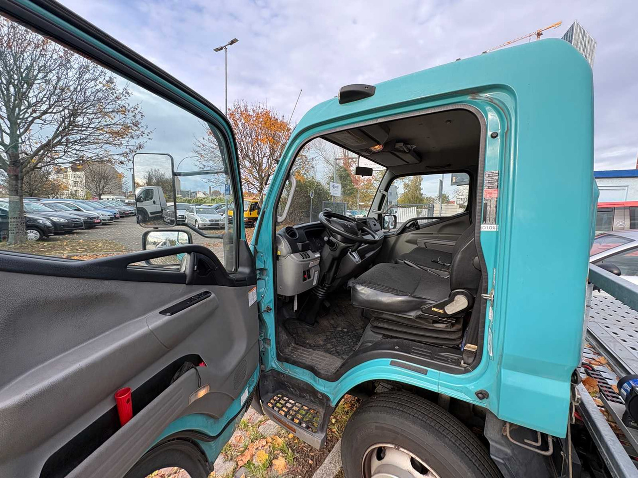 MITSUBISHI FUSO CANTER 7C18 – 7.5 T – EURO 6 – TOW TRUCK WITH PLATFORM – 136,000 KM - Camion: Foto 5 MITSUBISHI FUSO CANTER 7C18 – 7.5 T – EURO 6 – TOW TRUCK WITH PLATFORM – 136,000 KM - Camion: Foto 5