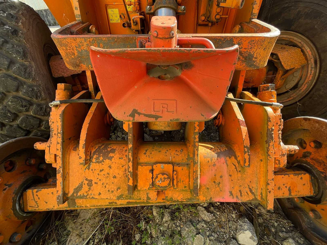 Excavator pe roţi Case 688P: Foto 16