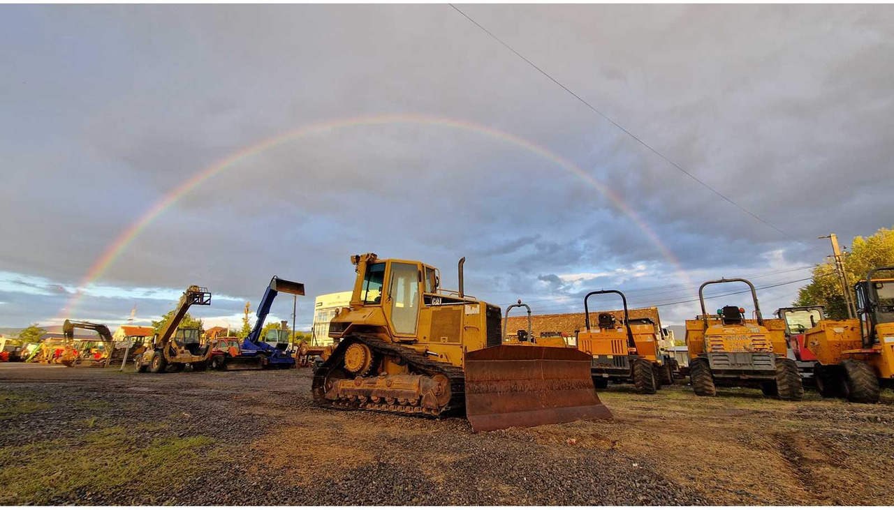 Caterpillar D5N - Buldozer: Foto 1 Caterpillar D5N - Buldozer: Foto 1
