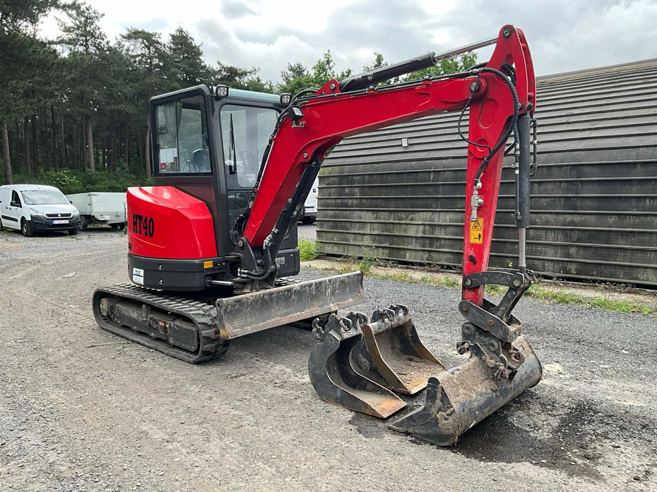 Crawler HT40 - Excavator pe şenile: Foto 3 Crawler HT40 - Excavator pe şenile: Foto 3