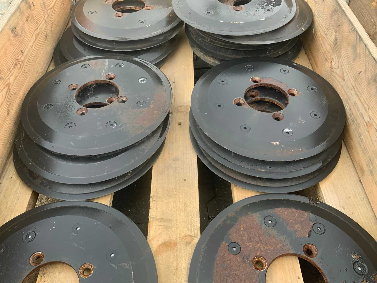 Cutting discs slurry injector (18x) - Maşină de împrăştiat îngrăşăminte: Foto 5 Cutting discs slurry injector (18x) - Maşină de împrăştiat îngrăşăminte: Foto 5